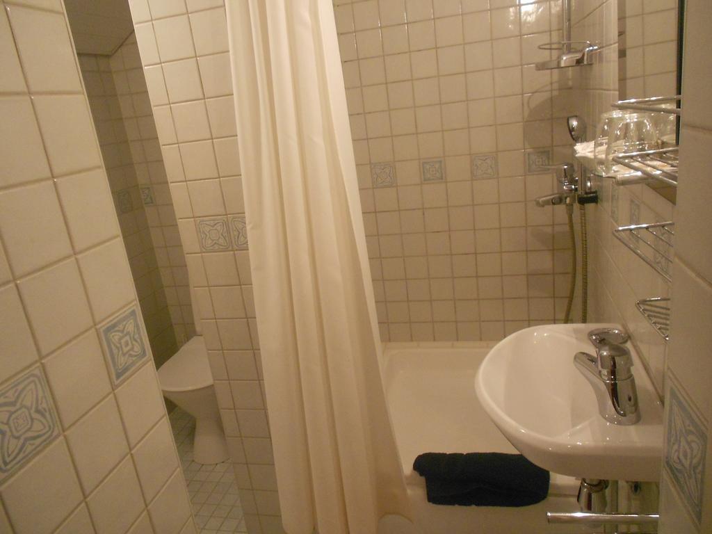 Poska Villa Guesthouse Таллінн Номер фото
